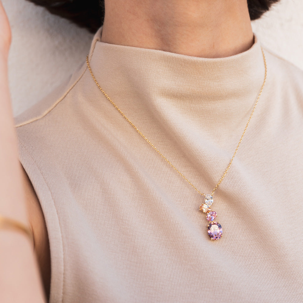 Colar Galia Dourado com Zircónia Redonda Rosa Pastel
